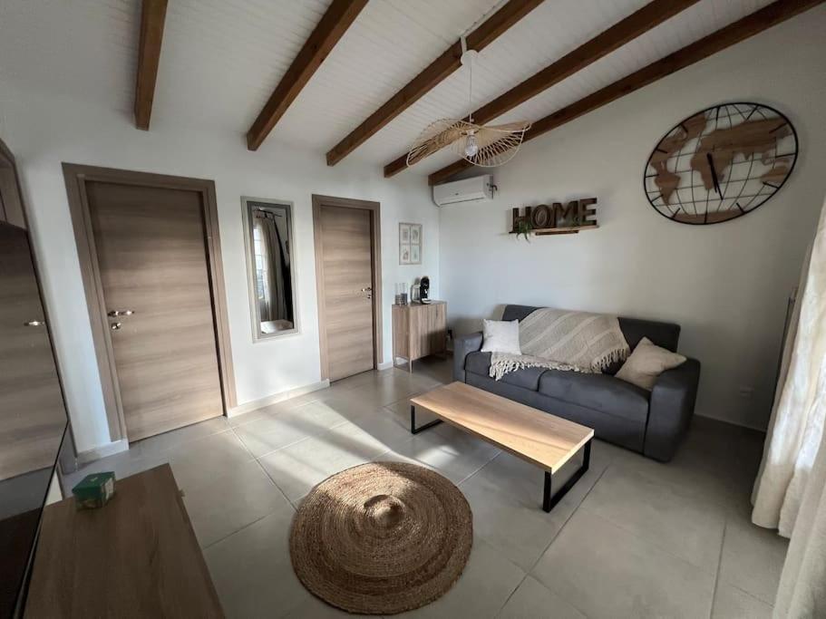 Апартаменты Le Cosy Paletuvier Vieux-Bourg Экстерьер фото